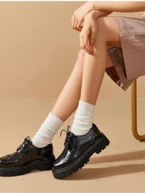 Black Patent Lace-Up Brogue platform Shoes